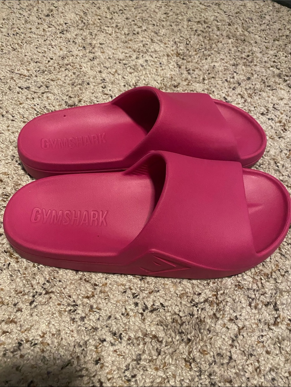 Gymshark Fuchsia Slide Sandals